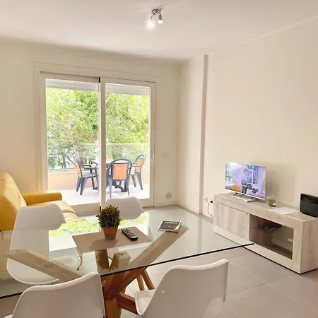 Apartman Charming Downtown *