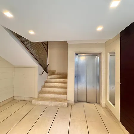 Apartman Charming Downtown